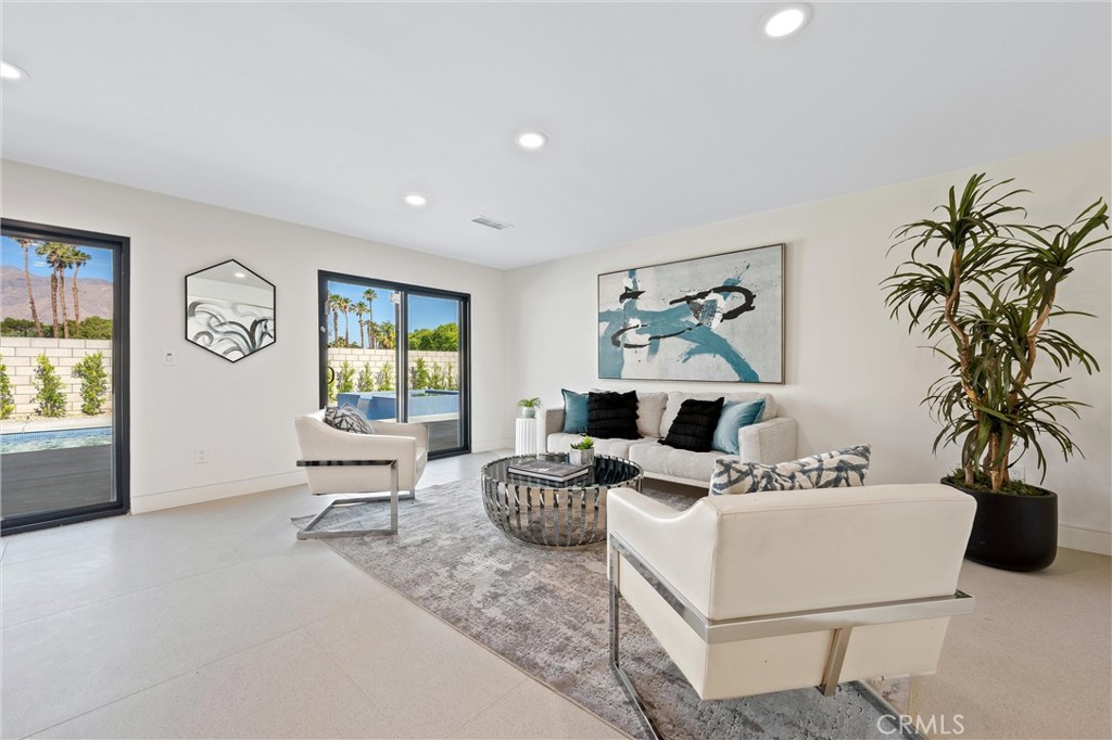 MLS #DW25265651 image #10