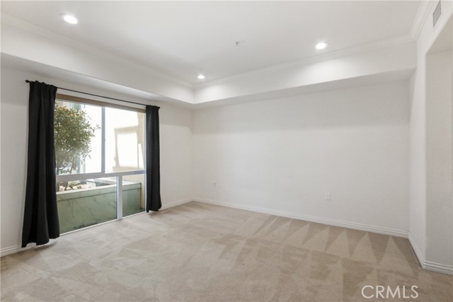 1598 Long Beach Boulevard, Long Beach CA: https://media.crmls.org/medias/8ea2d18e-f9e4-4098-82eb-a705a025918c.jpg