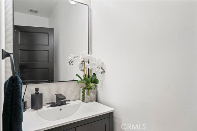 1019 Pintail Circle, Lake Arrowhead CA: https://media.crmls.org/medias/8ea3c651-1a07-482e-892d-fb8ca426e746.jpg