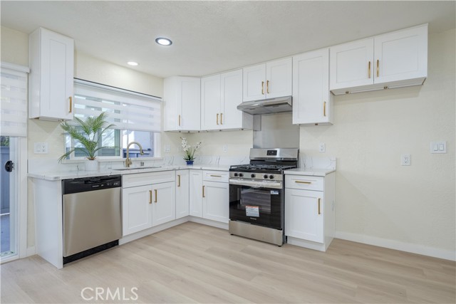 Detail Gallery Image 9 of 36 For 1250 S Brookhurst #1109,  Anaheim,  CA 92804 - 3 Beds | 2 Baths