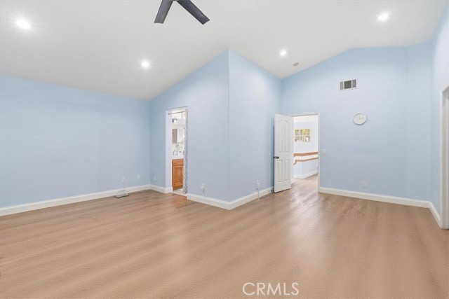 Detail Gallery Image 24 of 48 For 298 Saint Thomas, Oak Park,  CA 91377 - 5 Beds | 3 Baths