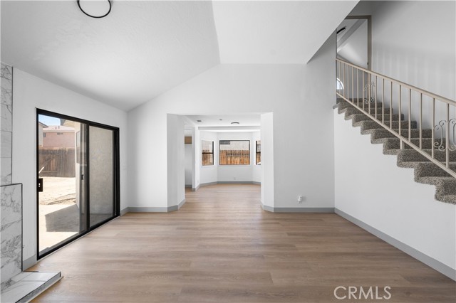 44130 Dahlia Street, Lancaster CA: https://media.crmls.org/medias/8ea57275-99ea-4e98-befe-5d7fd2c7519a.jpg