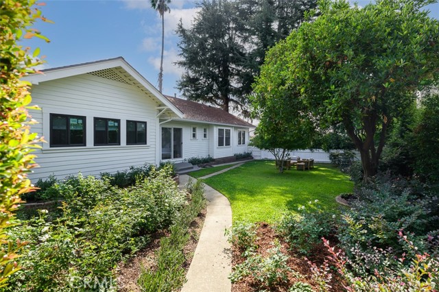 Detail Gallery Image 27 of 68 For 239 W Palm, Monrovia,  CA 91016 - 5 Beds | 3 Baths