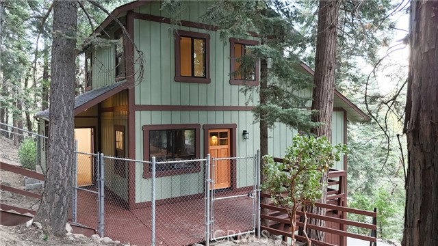 Detail Gallery Image 34 of 44 For 410 Iris Dr, Twin Peaks,  CA 92391 - 3 Beds | 2 Baths