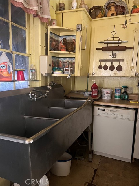18727 Skyway, Stirling City CA: https://media.crmls.org/medias/8ea6327d-34b2-4cb8-8146-49c767f1cdd9.jpg