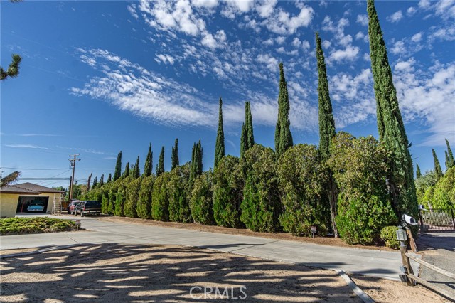 Detail Gallery Image 22 of 47 For 20407 Eyota Ln, Apple Valley,  CA 92308 - 3 Beds | 2 Baths