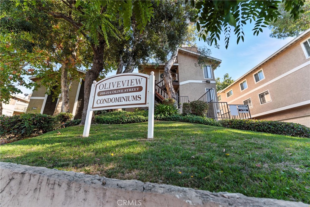 208 W Olive Avenue #B