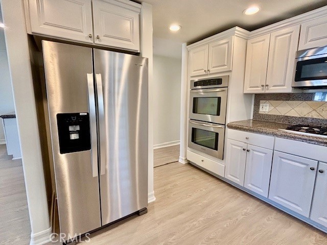 5011 RIVER Avenue, Newport Beach CA: https://media.crmls.org/medias/8ea7cc6a-90e8-4f10-8d32-3cfcdbf9888c.jpg