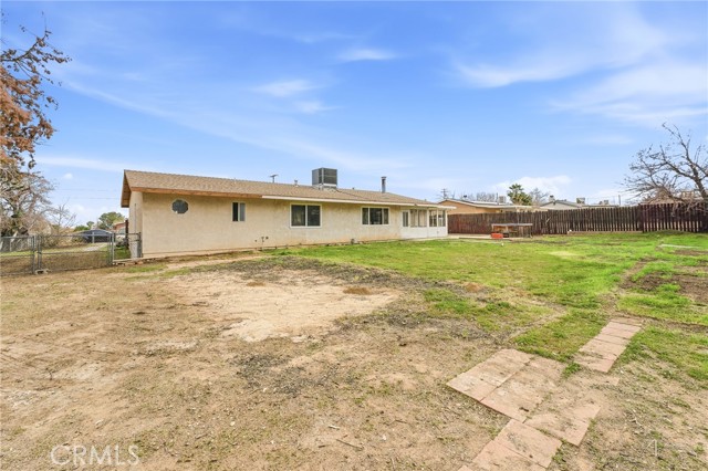 Detail Gallery Image 35 of 41 For 10312 Hawthorne Ave, Hesperia,  CA 92345 - 3 Beds | 3 Baths