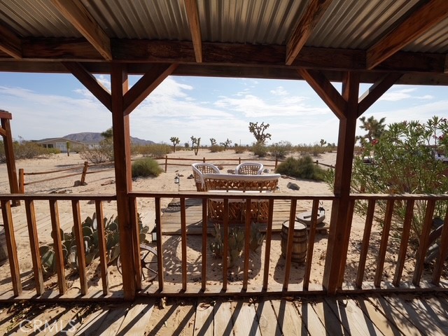 1001 Gibralter Road, Landers CA: https://media.crmls.org/medias/8ea8c641-e727-4116-9249-a1de65ecc8dc.jpg
