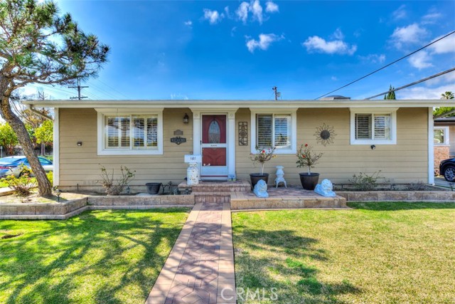 Detail Gallery Image 1 of 1 For 1801 Iroquois Avenue, Long Beach,  CA 90815 - 2 Beds | 2 Baths