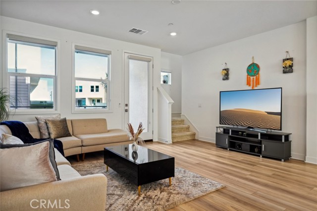 Detail Gallery Image 1 of 1 For 1649 W Lincoln Ave #103,  Anaheim,  CA 92801 - 3 Beds | 2/1 Baths