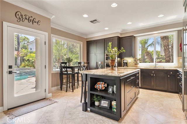 14 San Angelo, Lake Forest photo 16