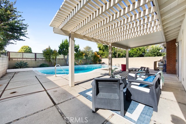 Detail Gallery Image 47 of 51 For 3561 Fela, Long Beach,  CA 90808 - 4 Beds | 2 Baths