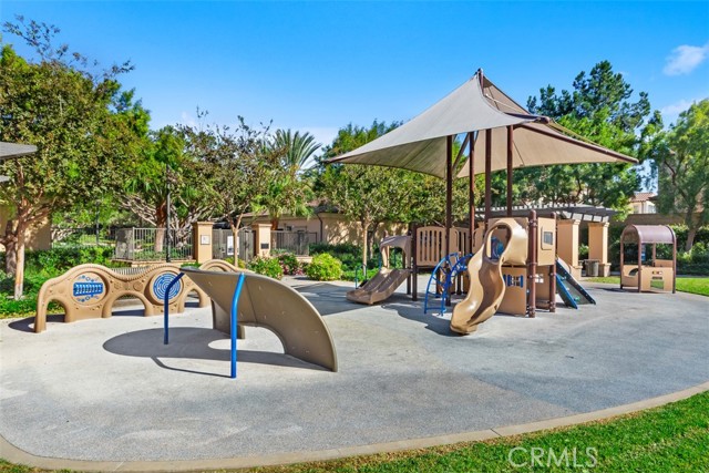 Detail Gallery Image 60 of 73 For 53 Westover, Irvine,  CA 92620 - 5 Beds | 4/1 Baths