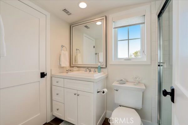 Detail Gallery Image 22 of 55 For 512 1/2 Jasmine Ave, Corona Del Mar,  CA 92625 - 2 Beds | 2/1 Baths