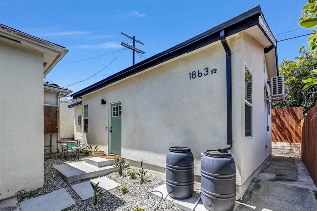Detail Gallery Image 7 of 33 For 1861 S Redondo Bld, Los Angeles,  CA 90019 - – Beds | – Baths
