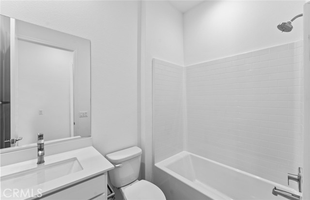 Detail Gallery Image 12 of 21 For 11943 Greenpeak St, Corona,  CA 92883 - 2 Beds | 2 Baths