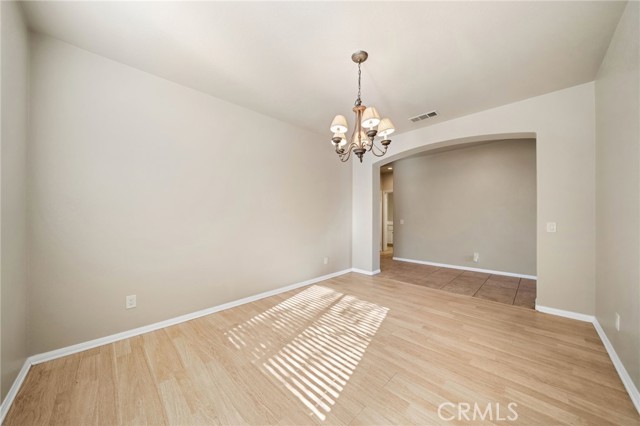 Detail Gallery Image 5 of 31 For 3175 Sand Pine Trl, Hemet,  CA 92545 - 4 Beds | 3/1 Baths