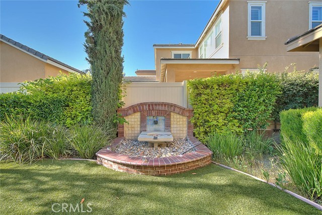 14180 Mountain Avenue, Chino CA: https://media.crmls.org/medias/8eb1fae2-f89b-4768-9263-54f14efde86a.jpg