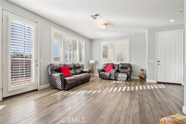 Detail Gallery Image 19 of 33 For 27875 Cactus, Moreno Valley,  CA 92555 - 3 Beds | 2/1 Baths