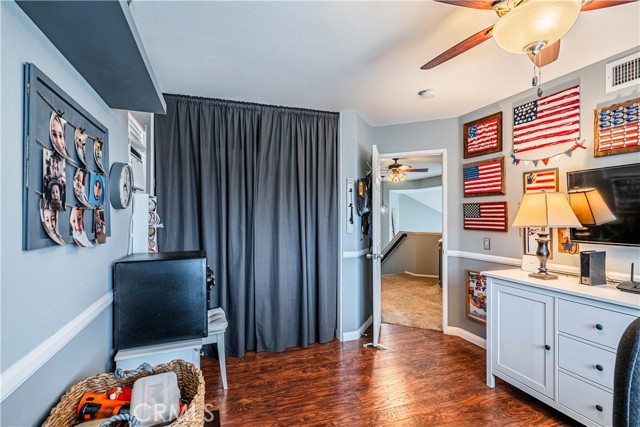 Detail Gallery Image 29 of 59 For 29385 N Lake Dr, Lake Elsinore,  CA 92530 - 3 Beds | 2/1 Baths