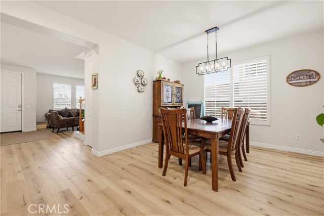 Detail Gallery Image 11 of 75 For 19721 Mathilde, Saugus,  CA 91350 - 5 Beds | 4 Baths