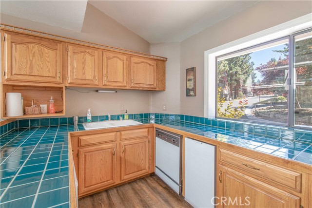 Detail Gallery Image 27 of 27 For 43093 Goldmine Woods, Big Bear Lake,  CA 92315 - 2 Beds | 2/1 Baths