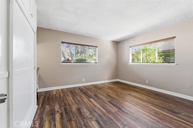Detail Gallery Image 19 of 32 For 15944 Gledhill St, North Hills,  CA 91343 - 5 Beds | 2/1 Baths