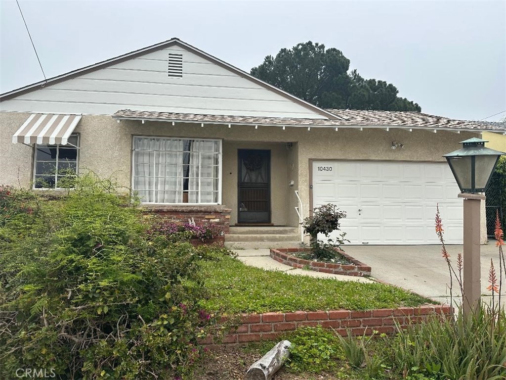 10430 Floralita Avenue, Sunland, CA 91040