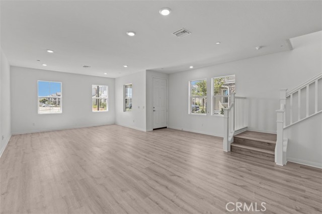 4279 S Hermosa Paseo, Ontario CA: https://media.crmls.org/medias/8eb4ecf8-a5e5-433d-8bcd-1bbea1e7cc30.jpg