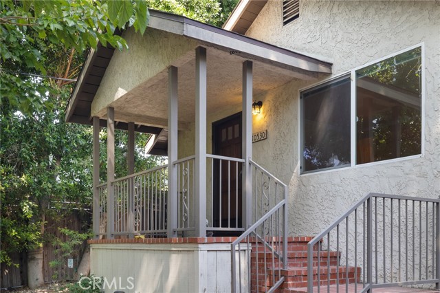 Detail Gallery Image 1 of 34 For 10530 Mcvine Ave, Sunland,  CA 91040 - 2 Beds | 2 Baths