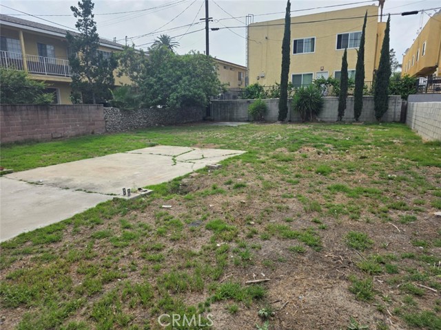 Detail Gallery Image 9 of 12 For 2321 N Naomi St, Burbank,  CA 91504 - 3 Beds | 1 Baths