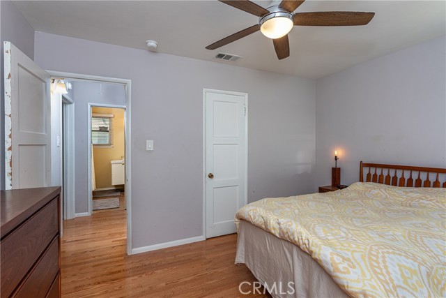 6851 Lubao Avenue, Winnetka CA: https://media.crmls.org/medias/8eb5ec12-49e1-4b84-896d-c2a5deac26d1.jpg