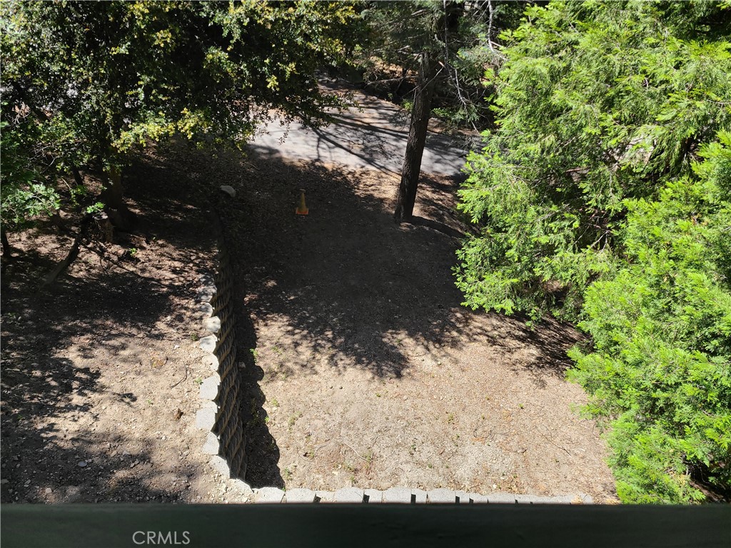 https://media.crmls.org/medias/8eb73768-317f-43a6-b41c-a33e2f870a0a.jpg?preset=X-Large