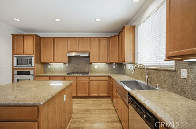 Detail Gallery Image 20 of 61 For 6721 Heathgrove, Corona,  CA 92880 - 5 Beds | 3 Baths