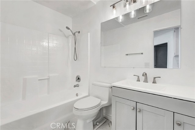 Detail Gallery Image 24 of 44 For 2031 Thomas Dr, Lancaster,  CA 93535 - 5 Beds | 2 Baths