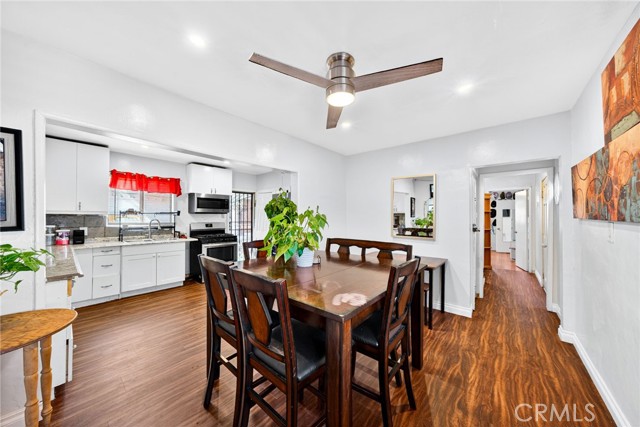 Detail Gallery Image 15 of 33 For 1803 E 109th Pl, Los Angeles,  CA 90059 - 5 Beds | 2 Baths