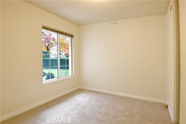 Detail Gallery Image 21 of 26 For 21849 Peppercorn Dr, Saugus,  CA 91350 - 3 Beds | 2 Baths