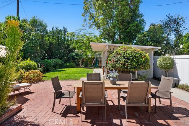 14724 Cumpston Street photo 47