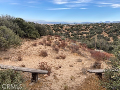 0 Oak Hills Road, Oak Hills CA: https://media.crmls.org/medias/8eb9c17c-ec72-4704-8831-caf620706dde.jpg