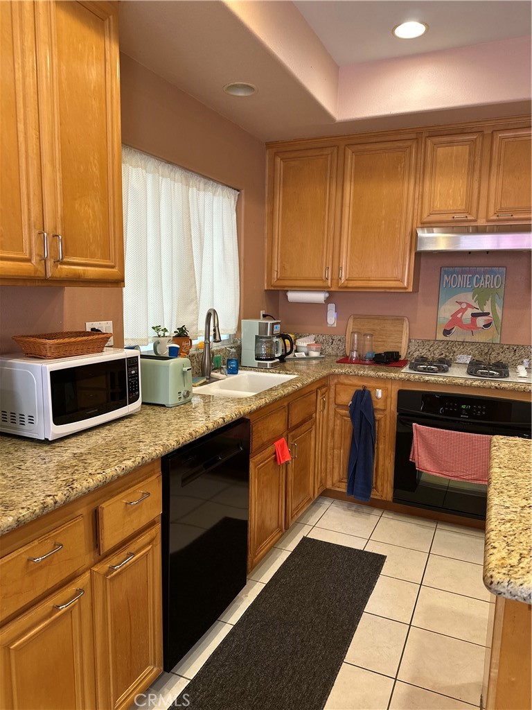 https://media.crmls.org/medias/8eb9d2dc-f2ad-4657-816a-f9f64e830fac.jpg?preset=X-Large