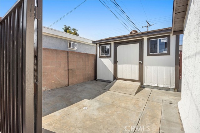 Detail Gallery Image 25 of 31 For 12306 Julius Ave, Downey,  CA 90242 - 4 Beds | 3 Baths
