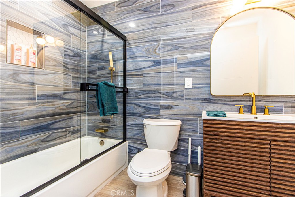 MLS #SR25100449 image #6