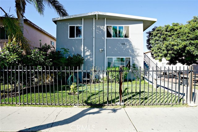 Detail Gallery Image 1 of 8 For 1905 W Myrtle St #3,  Santa Ana,  CA 92703 - 2 Beds | 1 Baths
