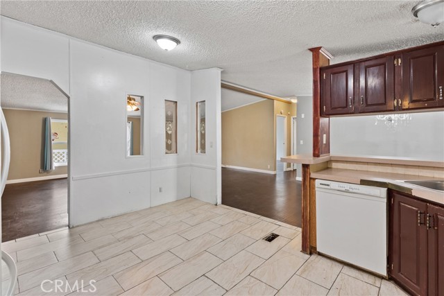 Detail Gallery Image 12 of 30 For 494 S Macy #155,  San Bernardino,  CA 92410 - 3 Beds | 2 Baths