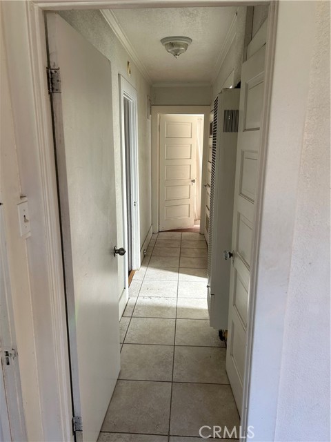 Detail Gallery Image 7 of 14 For 1184 N Kenmore, Los Angeles,  CA 90029 - 3 Beds | 1/1 Baths