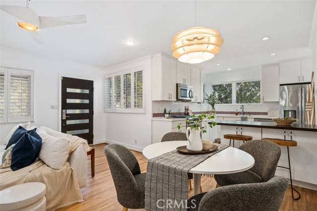 1344 Marine Avenue, Manhattan Beach, California 90266, 3 Bedrooms Bedrooms, ,1 BathroomBathrooms,Residential,Sold,Marine,SB21218449