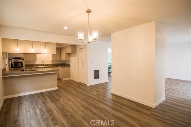 Detail Gallery Image 1 of 20 For 1206 Agate St a,  Redondo Beach,  CA 90277 - 3 Beds | 2/1 Baths