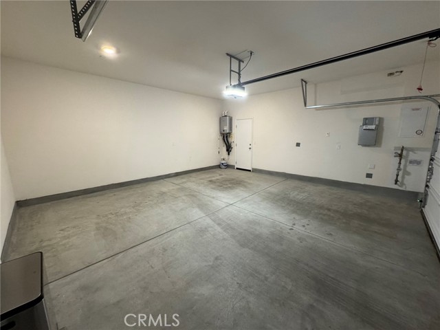 Detail Gallery Image 17 of 23 For 40247 Birchfield, Temecula,  CA 92591 - 3 Beds | 2/1 Baths